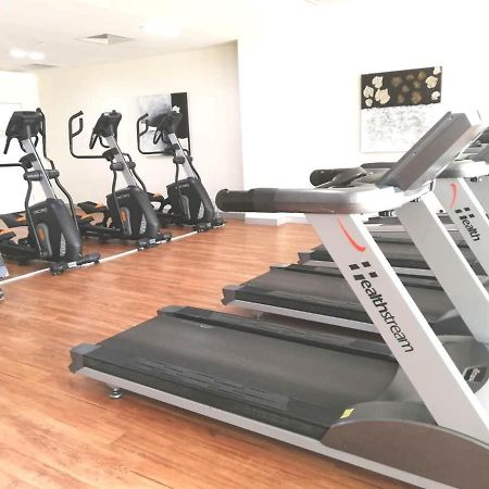 Three-Bedroom Apartment With Amazing View Near Surfers Paradise Gold Coast Extérieur photo