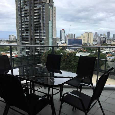 Three-Bedroom Apartment With Amazing View Near Surfers Paradise Gold Coast Extérieur photo