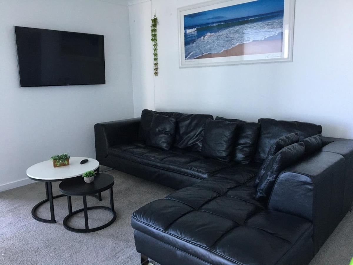 Three-Bedroom Apartment With Amazing View Near Surfers Paradise Gold Coast Extérieur photo
