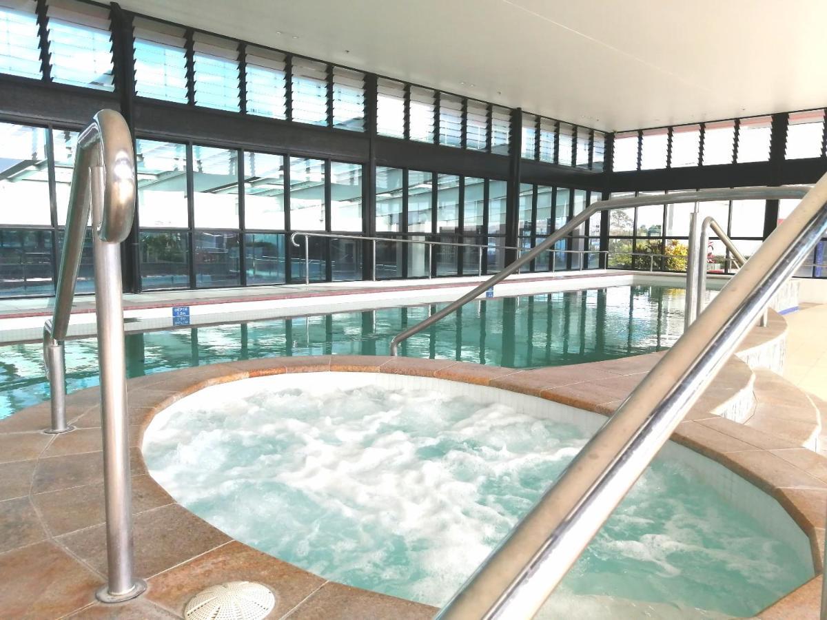 Three-Bedroom Apartment With Amazing View Near Surfers Paradise Gold Coast Extérieur photo