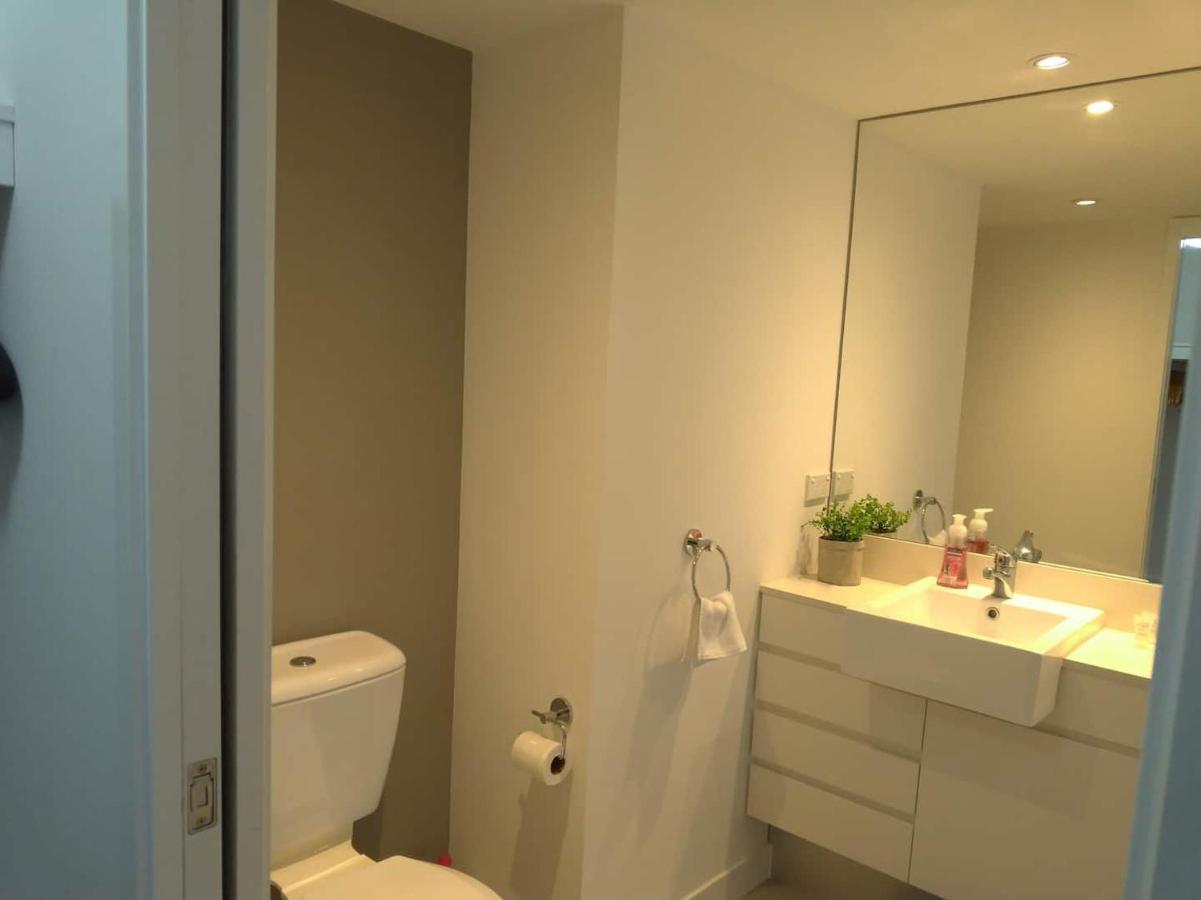 Three-Bedroom Apartment With Amazing View Near Surfers Paradise Gold Coast Extérieur photo